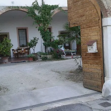 Apartment Holle